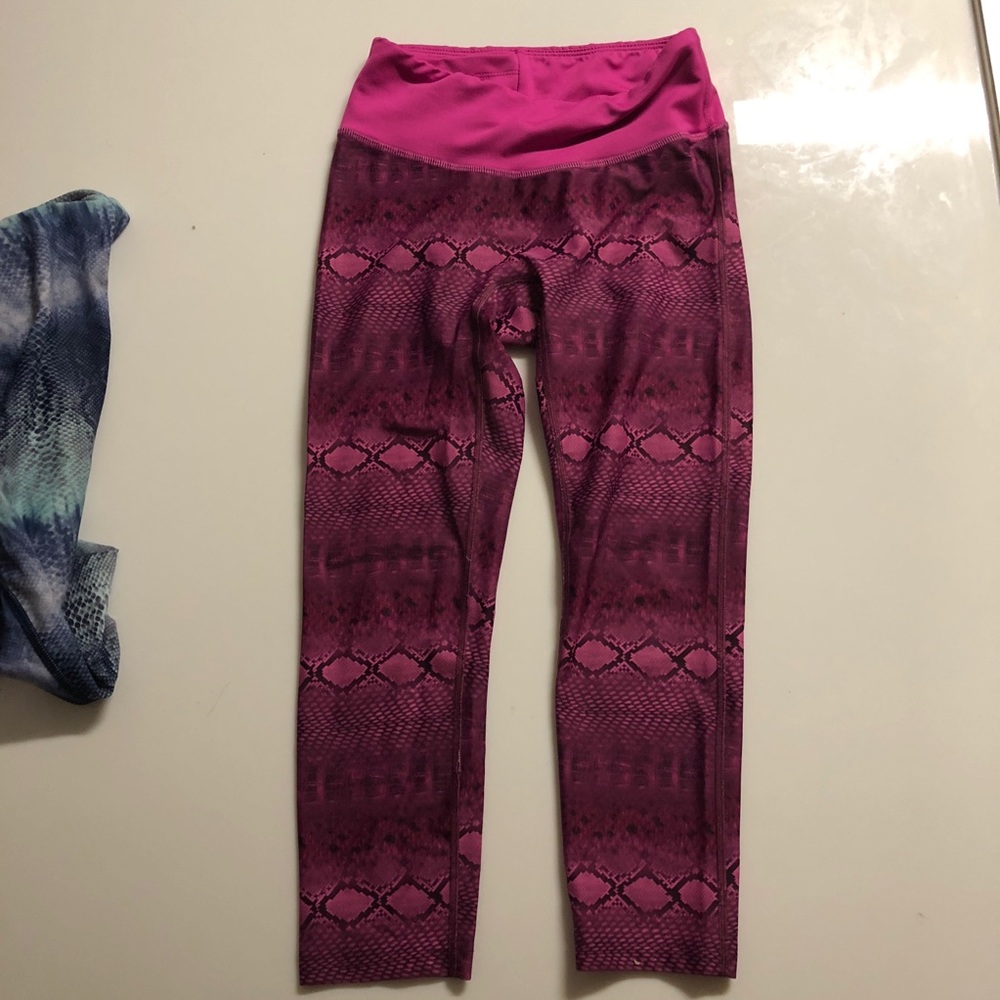 PRISMSPORT Hot Pink Snakeskin Leggings